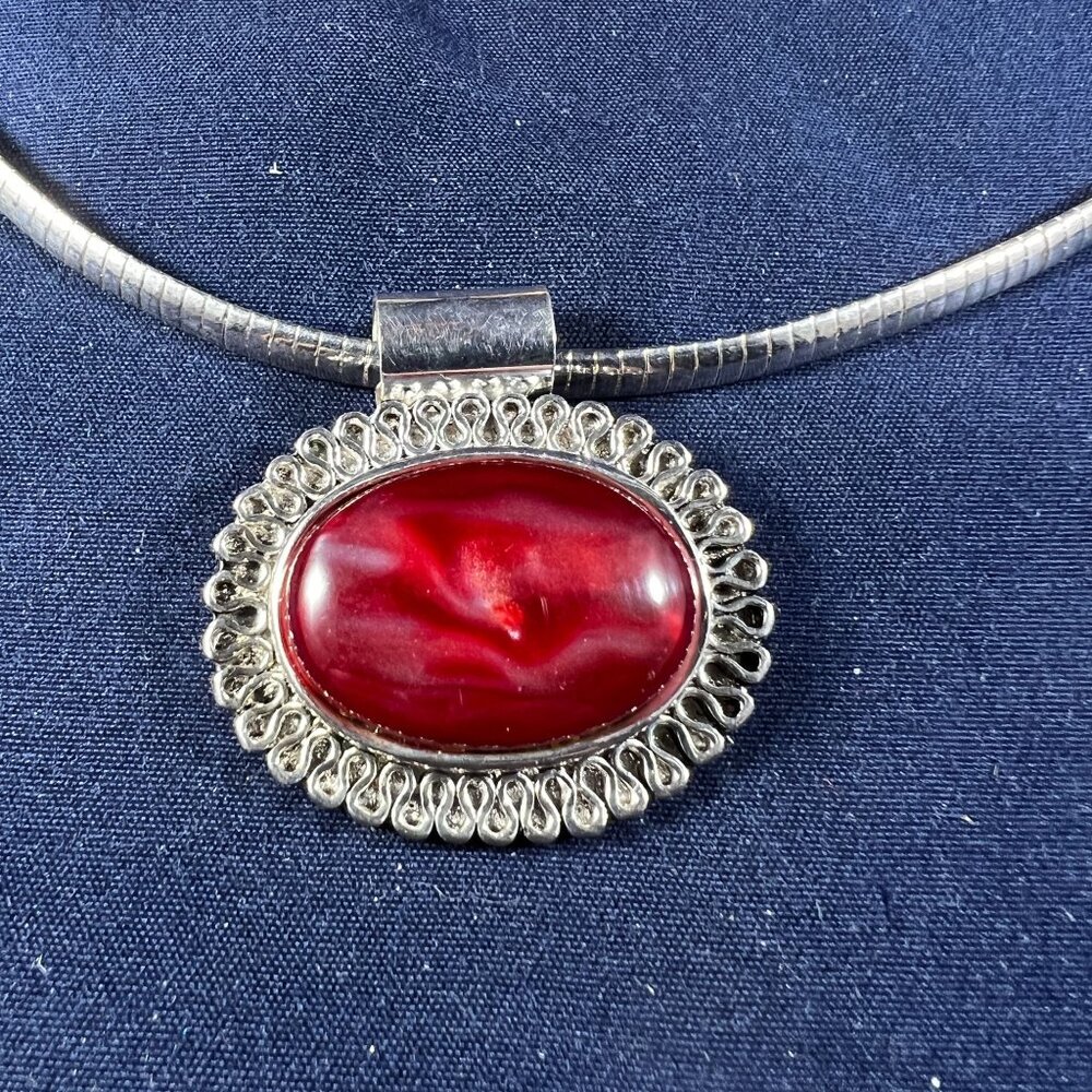 Vintage Silver Tone Necklace & Clip-On Earrings Set With Red Marbled Cabochon Ac - Picture 2 of 3